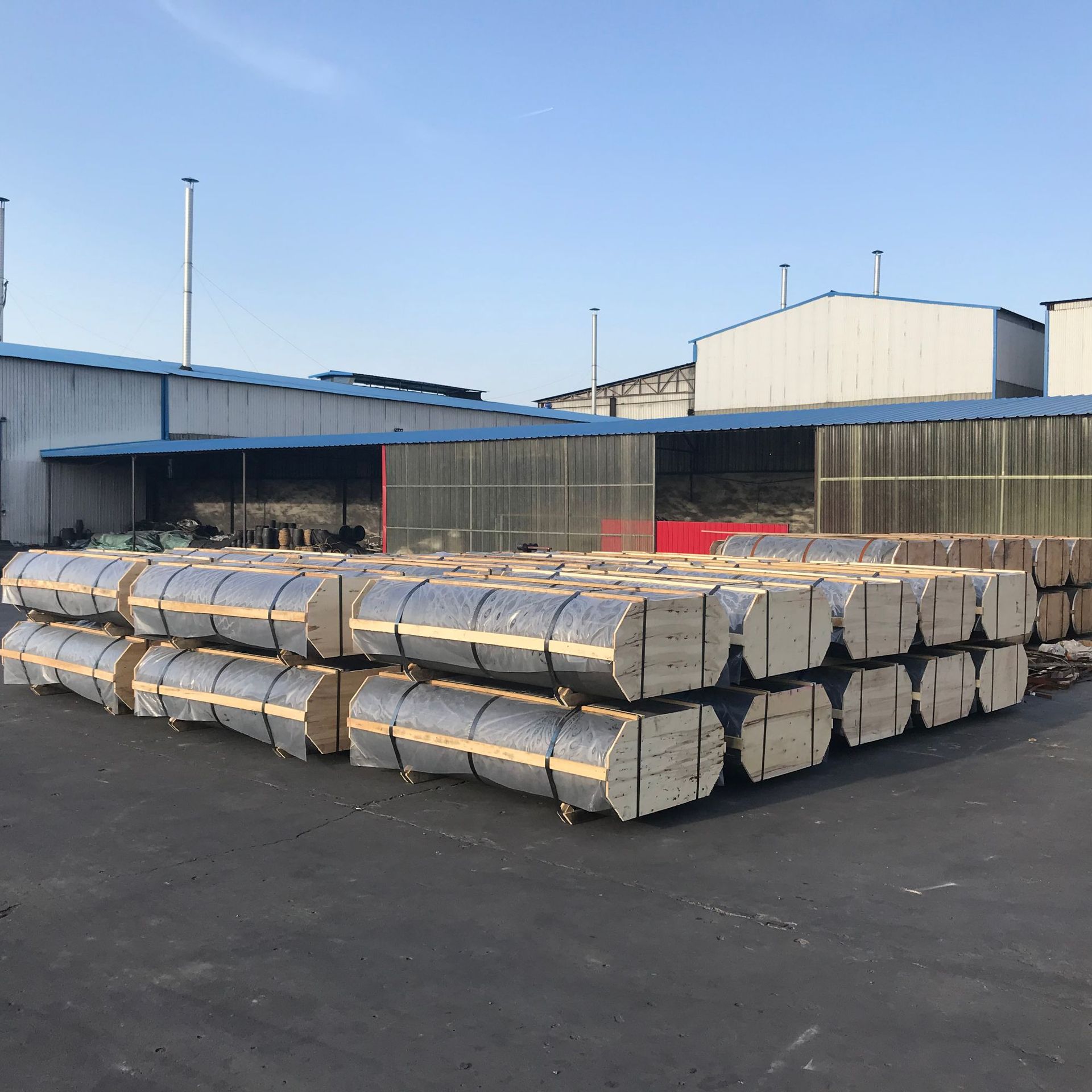 Carbon product exporter from China offering electrode paste, carbon bricks, and special graphite materials.