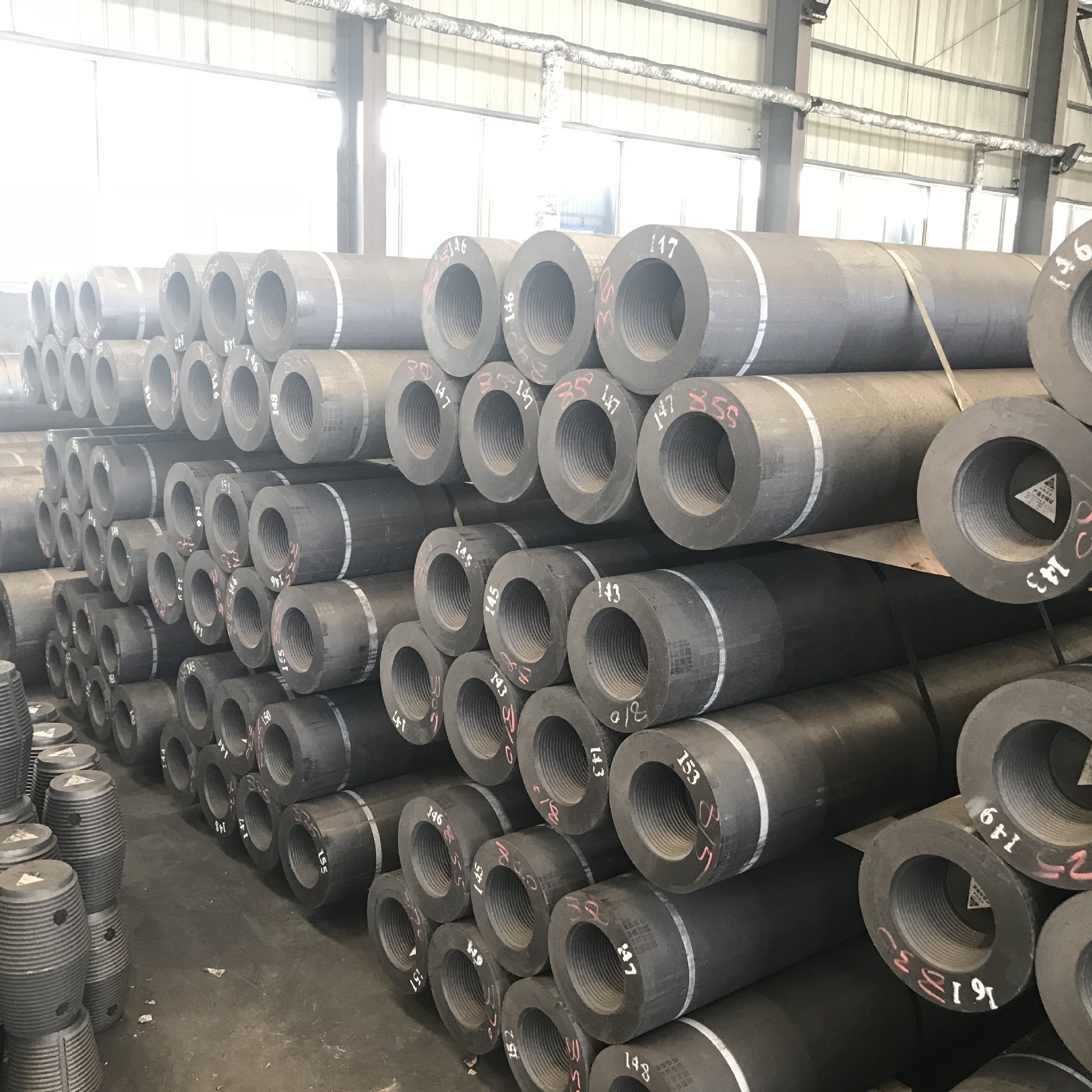 Global supplier of aluminum cathodes and carbon materials serving metallurgy and industrial furnace markets.